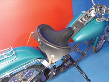 Black Leather Solo Seat With Skirt for 1929-84 Harley Big Twins
